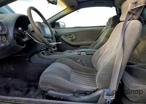 1999 Pontiac Firebird z USA, uszkodzony, nr VIN 2G2FS22K0X2229662